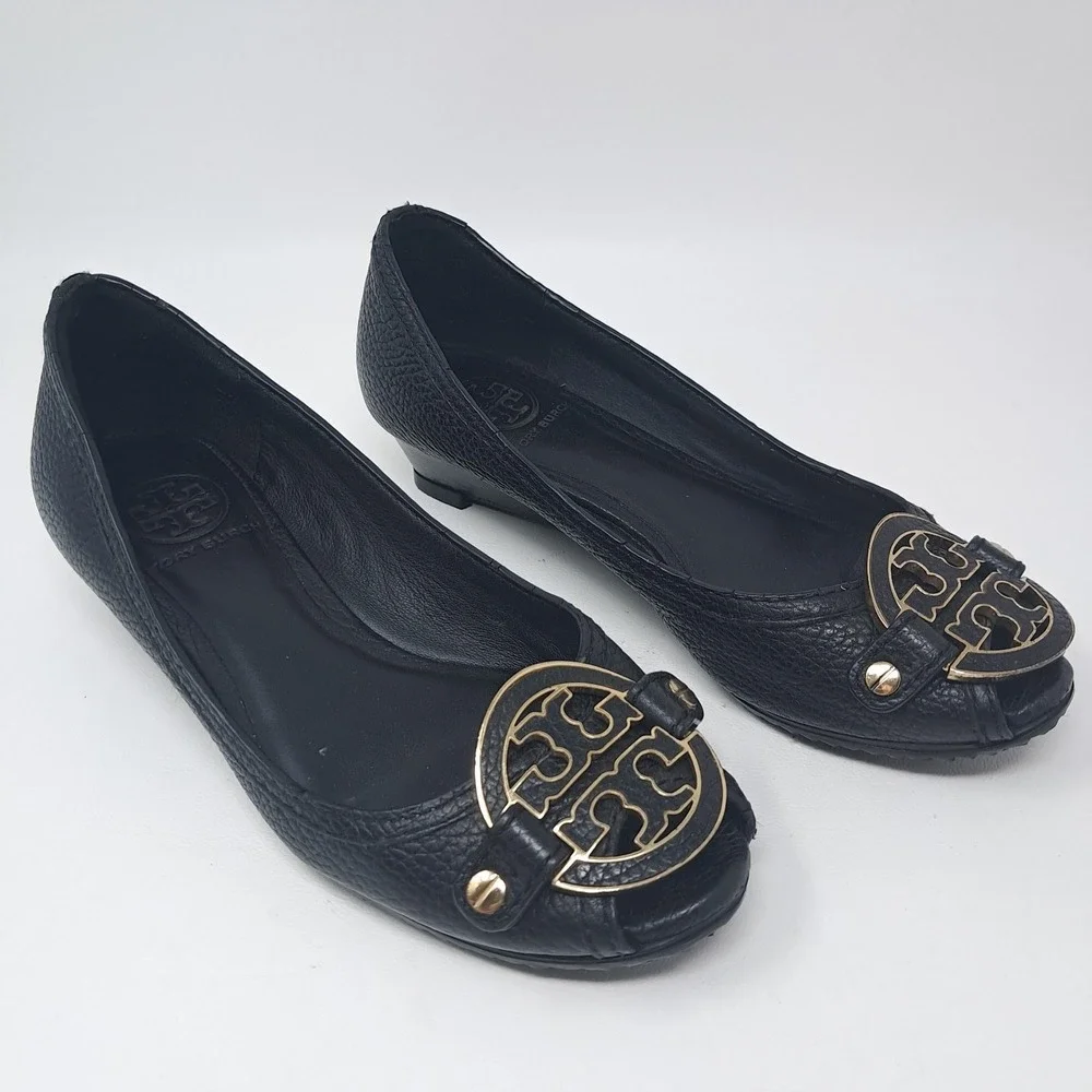 Tory Burch Leticia Black Pebbled Leather Peep Toe Low Wedges Rubber Sole 6 M